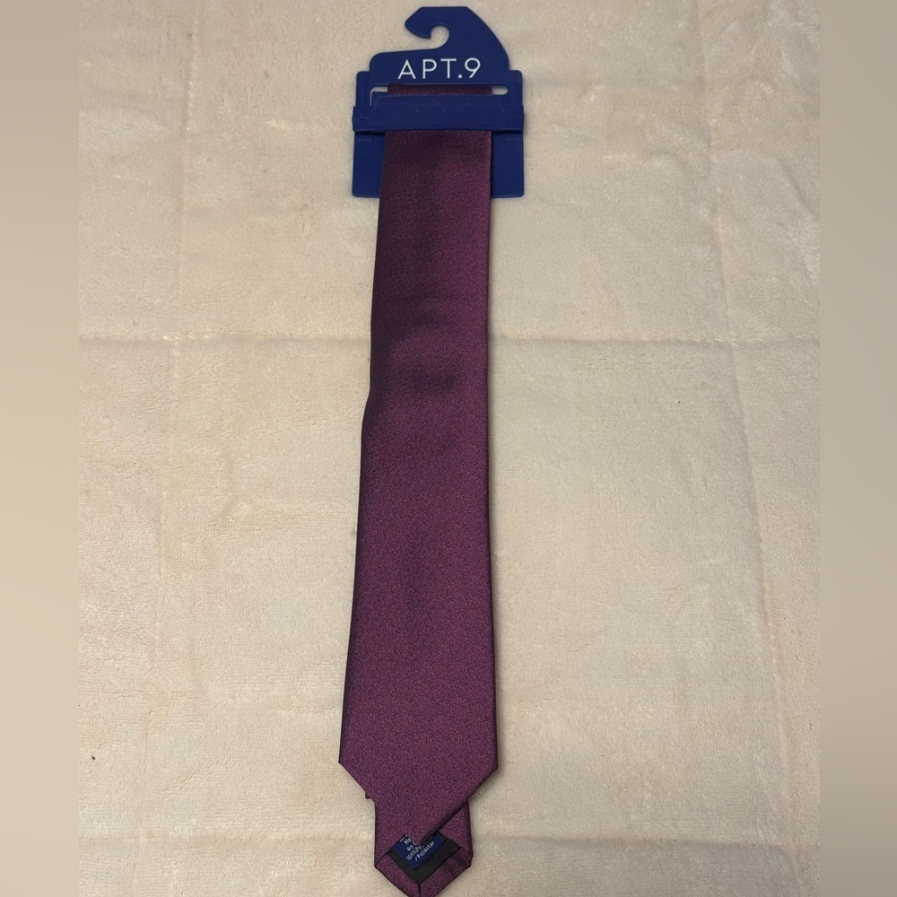 Men’s Purple tie Brand new Easter